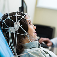 Elektroensefalografi <br>(EEG)